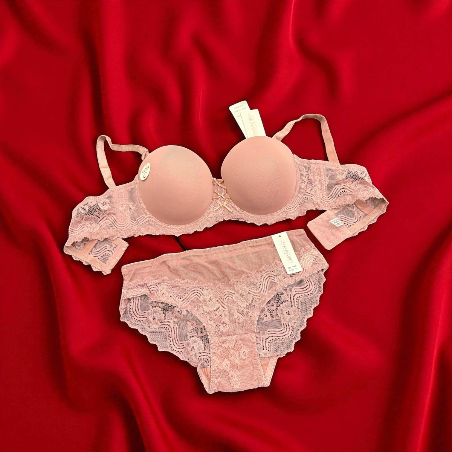 Luxe Lace Embrace Lingerie Set