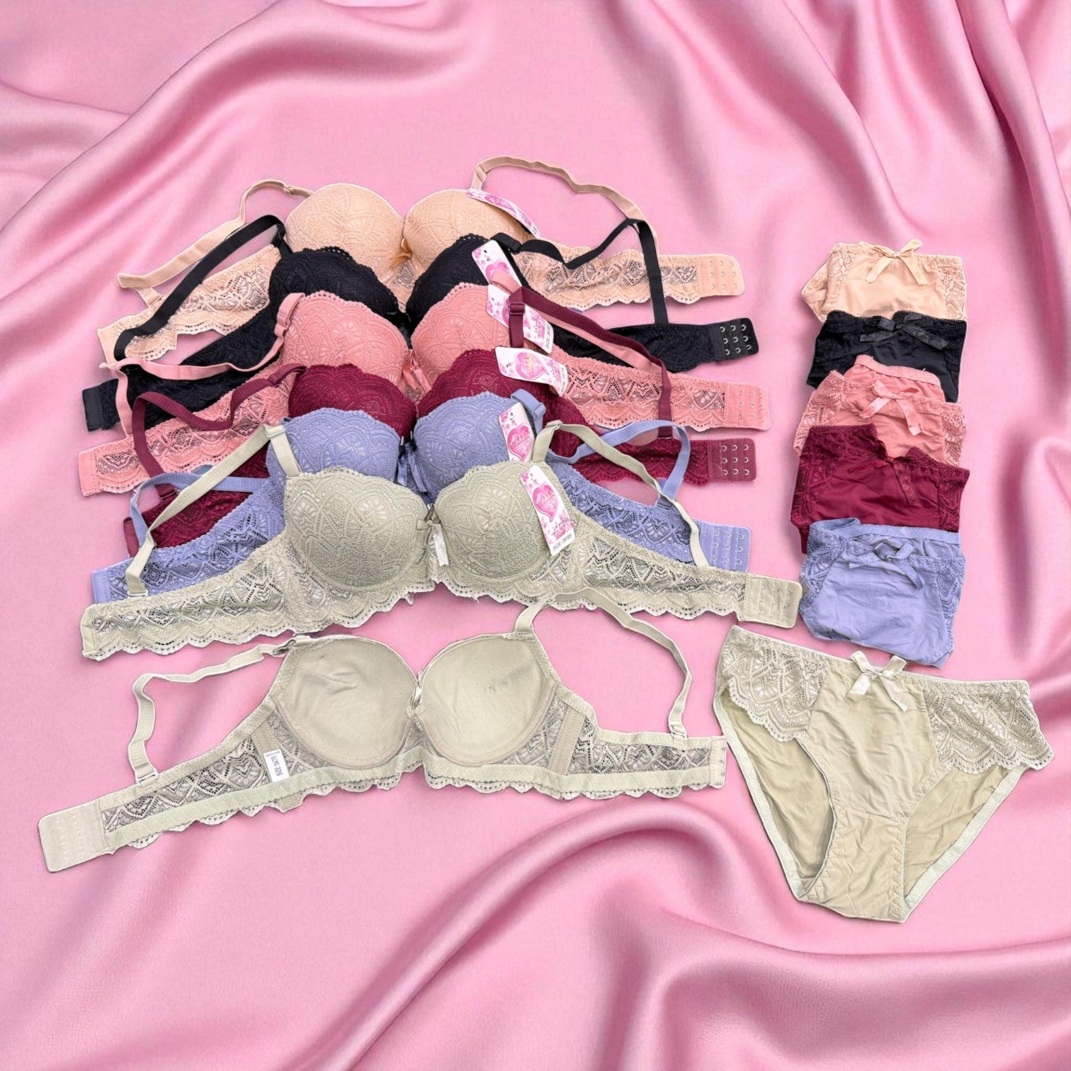 Luxe Petal Lace Lingerie Set 💖