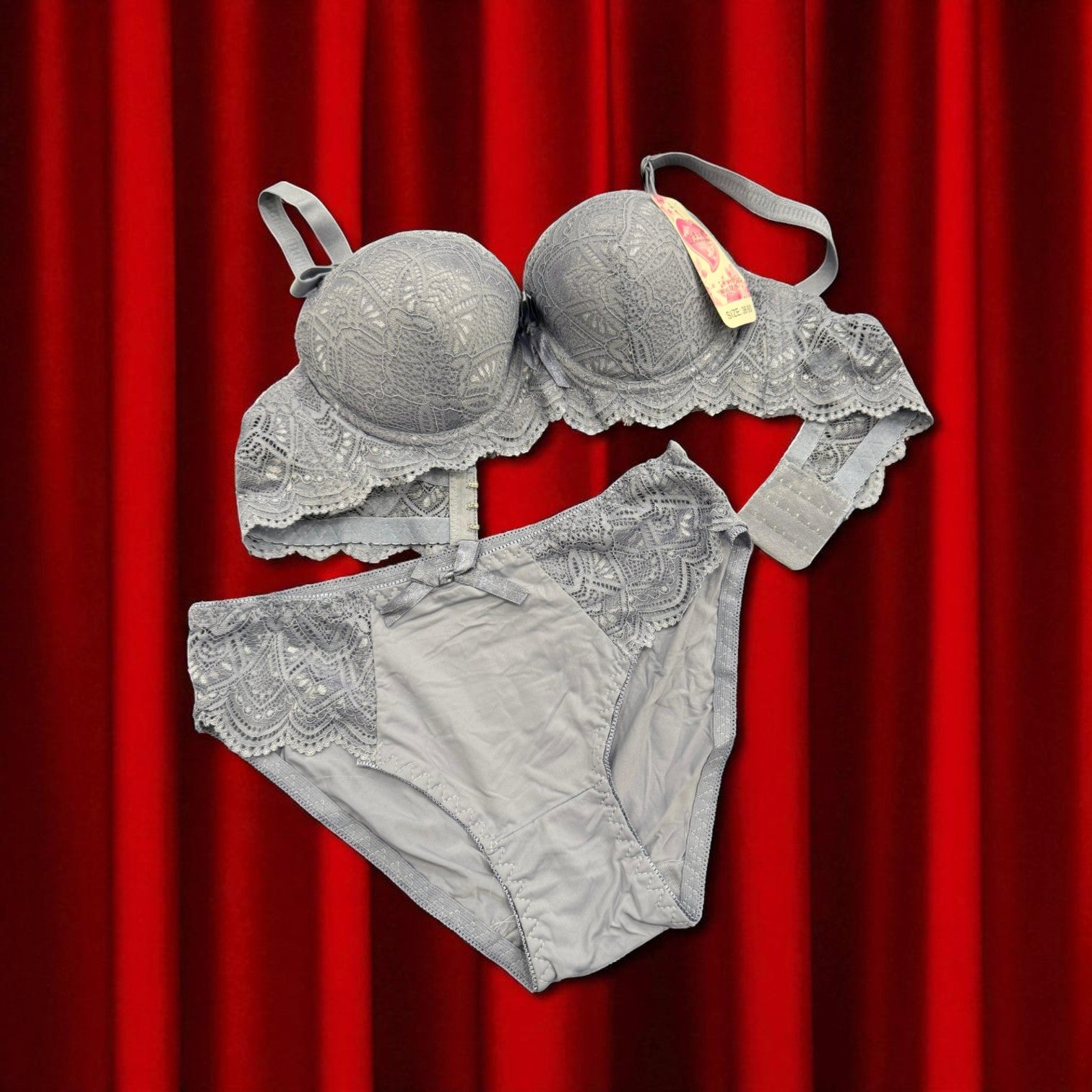 Luxe Petal Lace Lingerie Set 💖