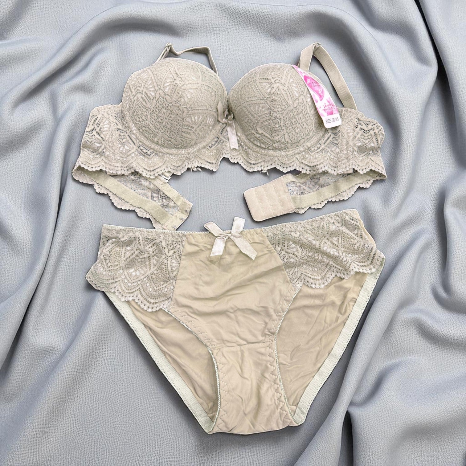 Luxe Petal Lace Lingerie Set 💖