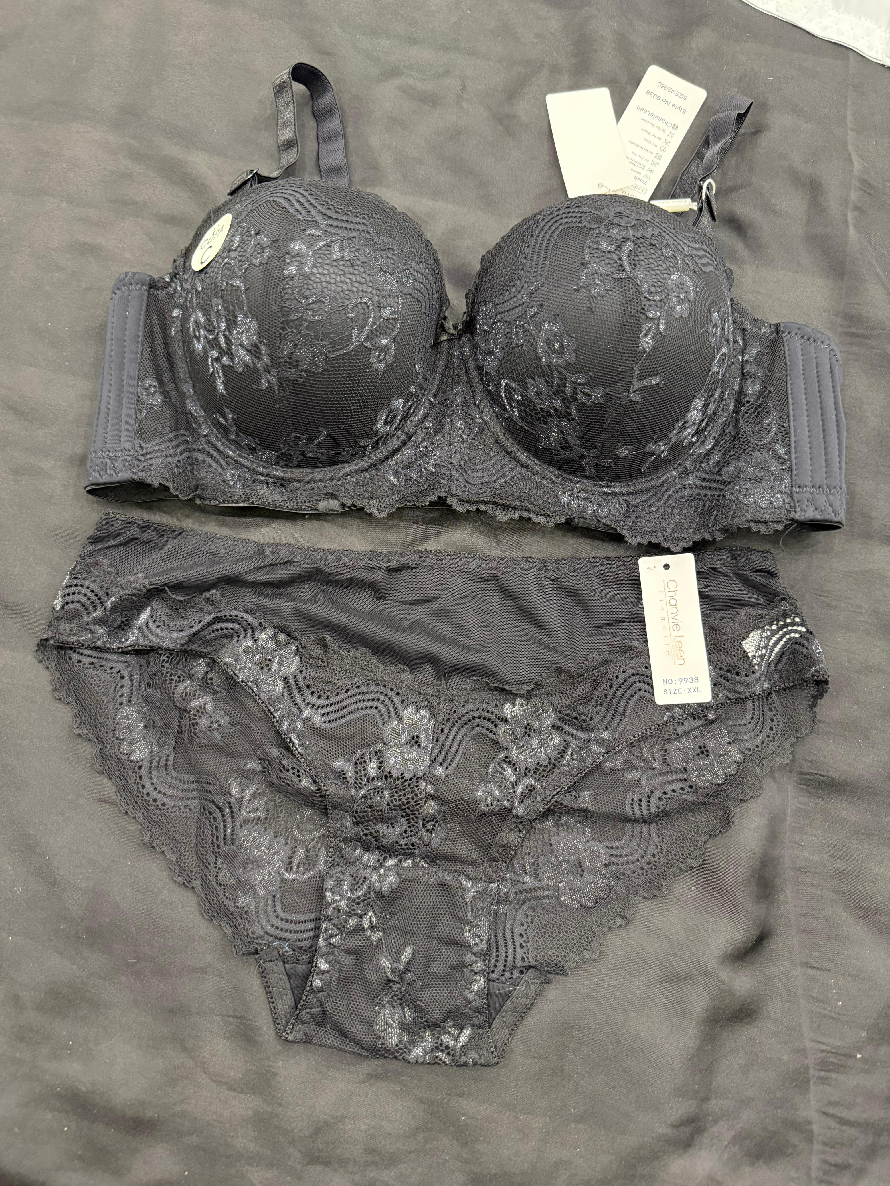 Elegance Lace Padded Bra & Panty Set